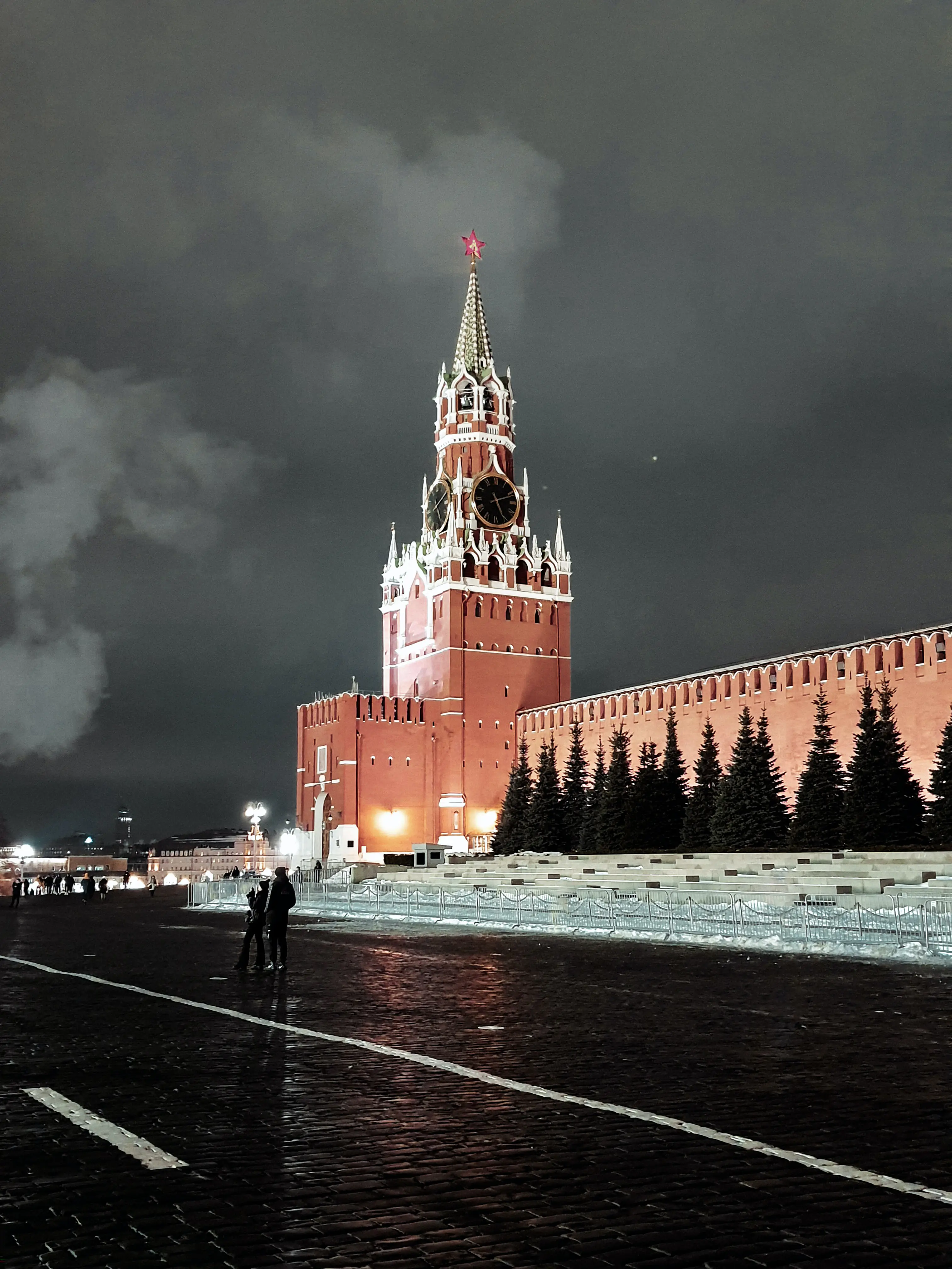kremlin neige moscou en hiver