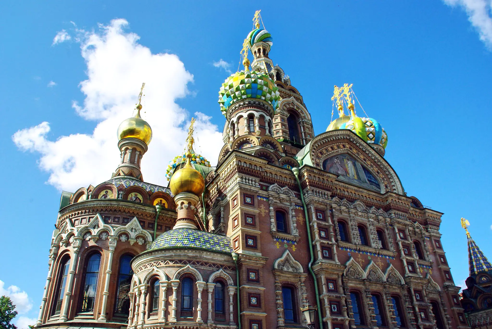visiter la cathedrale saint sauveur sur le sang verse russie